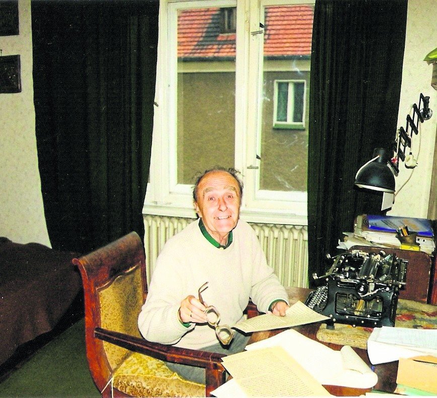 Adam Galos